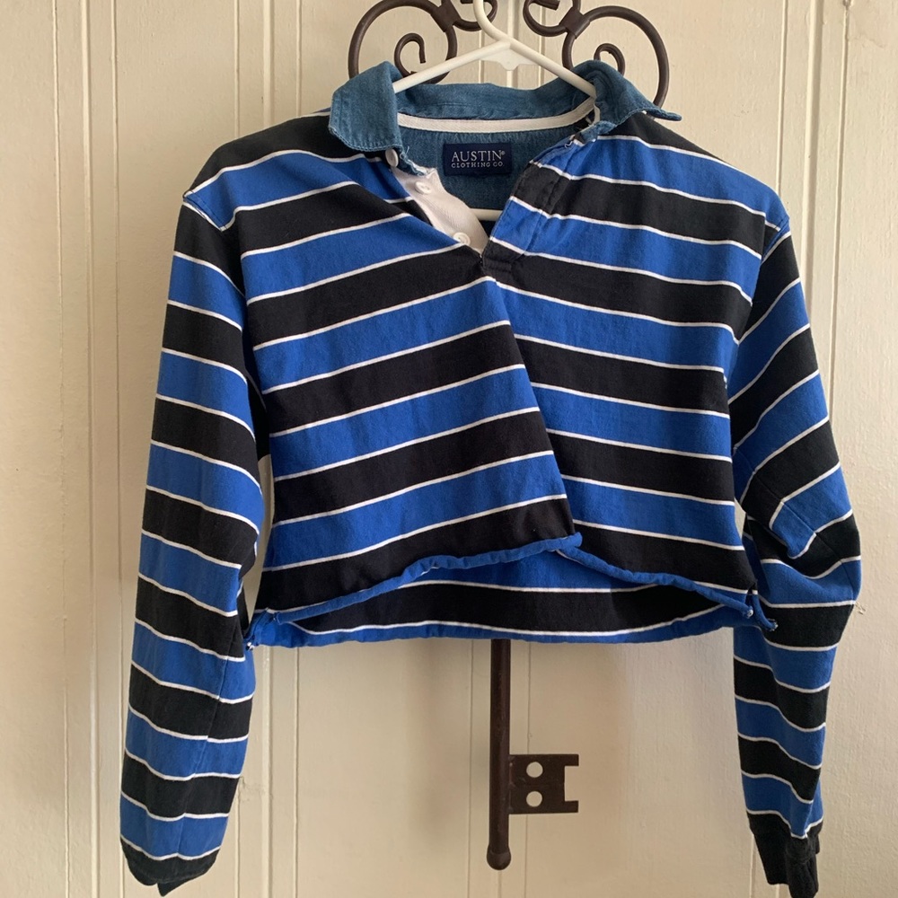 Cropped striped collared long sleeve